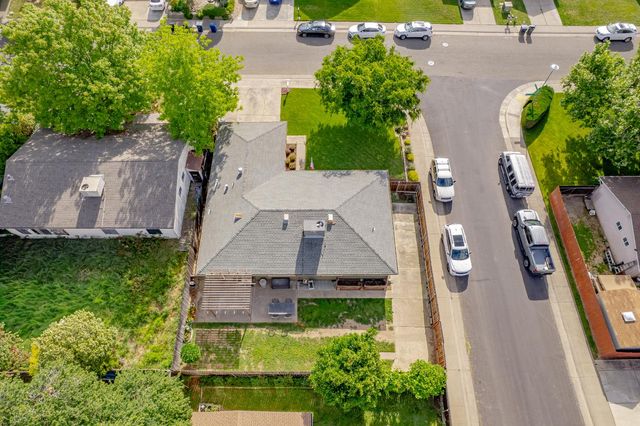 8325 Willow Tree Way, Citrus Heights, CA 95621