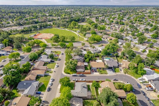 8325 Willow Tree Way, Citrus Heights, CA 95621