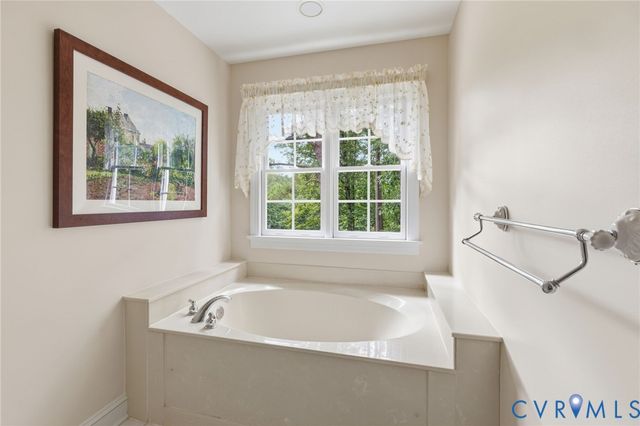 18572 Willoughby Heights Ln, Rockville, VA 23146