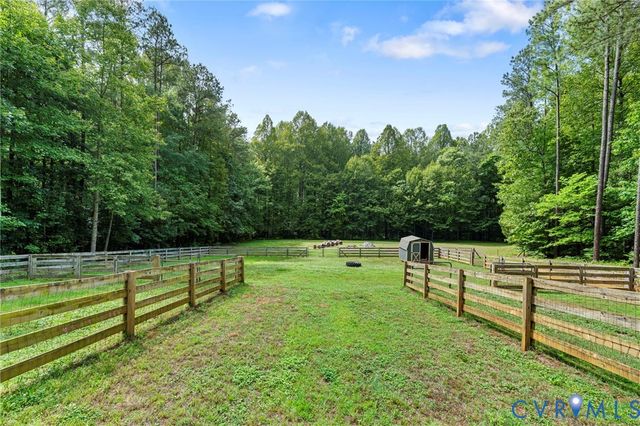 18572 Willoughby Heights Ln, Rockville, VA 23146