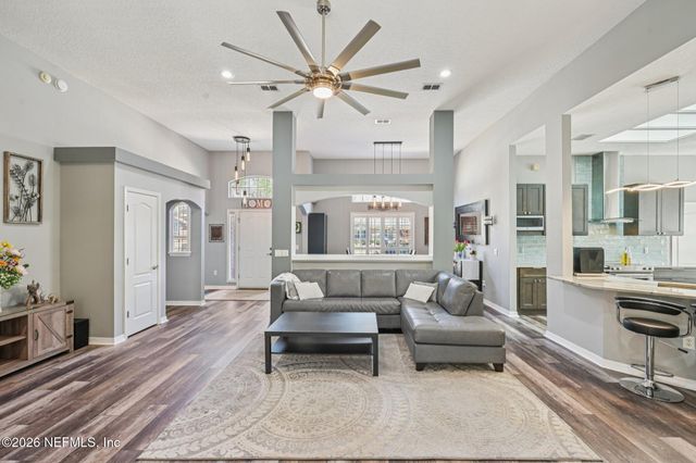 1764 REDWOOD Lane, Middleburg, FL 32068