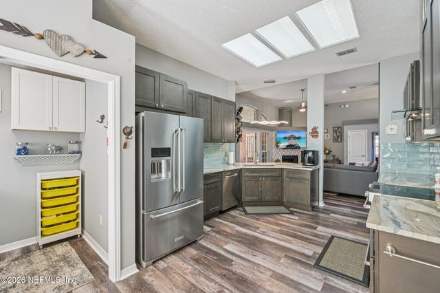 1764 REDWOOD Lane, Middleburg, FL 32068