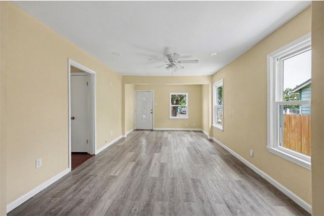 1138 Golla Dr, Corpus Christi, TX 78407