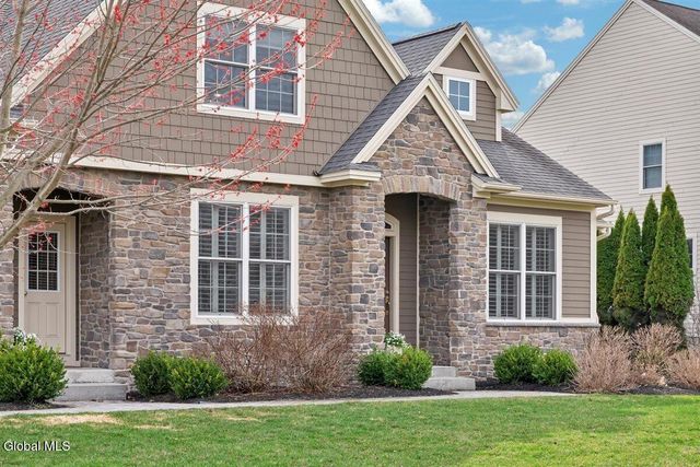 11 Sundance Lane, Colonie, NY 12211