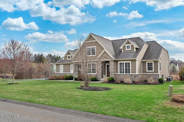 11 Sundance Lane, Colonie, NY 12211