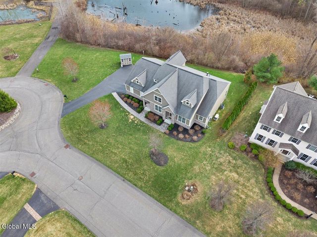 11 Sundance Lane, Colonie, NY 12211