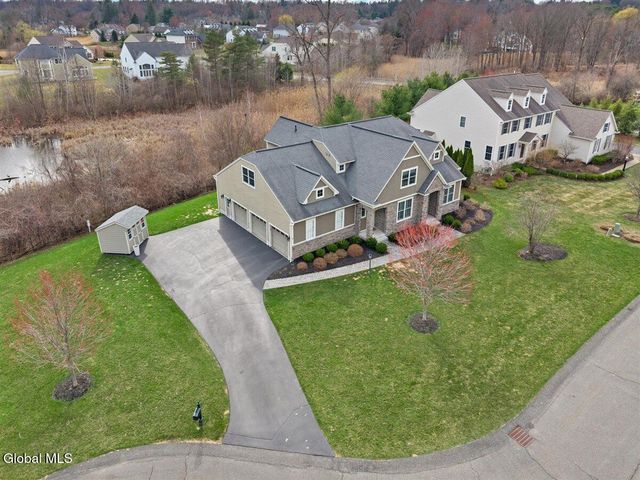 11 Sundance Lane, Colonie, NY 12211