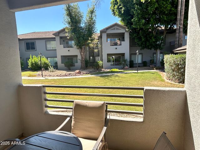 7401 W ARROWHEAD CLUBHOUSE Drive 1010, Glendale, AZ 85308