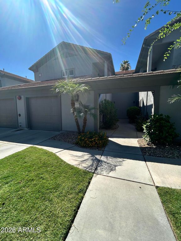 7401 W ARROWHEAD CLUBHOUSE Drive 1010, Glendale, AZ 85308