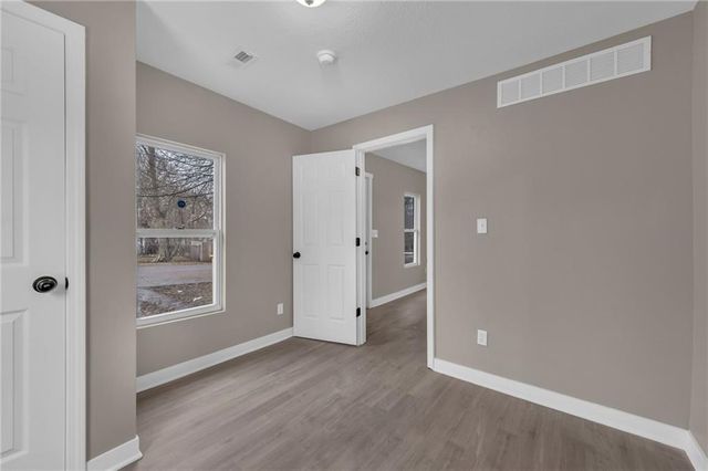 1420 S Appleton Avenue, Independence, MO 64052