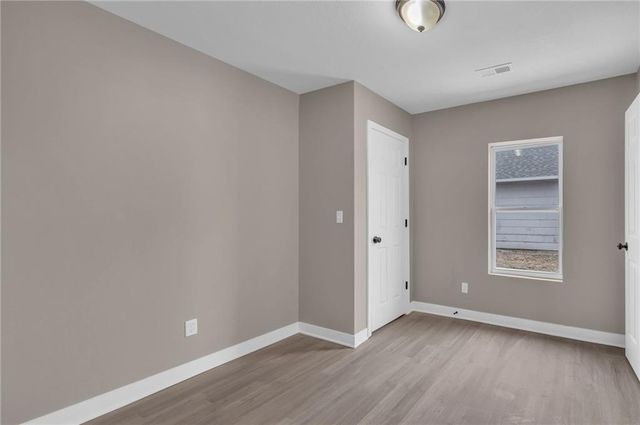 1420 S Appleton Avenue, Independence, MO 64052