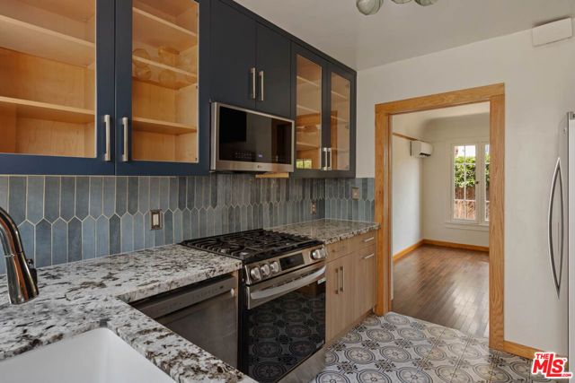 9202 National Boulevard, Los Angeles, CA 90034