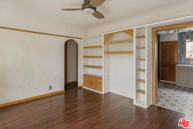 9202 National Boulevard, Los Angeles, CA 90034