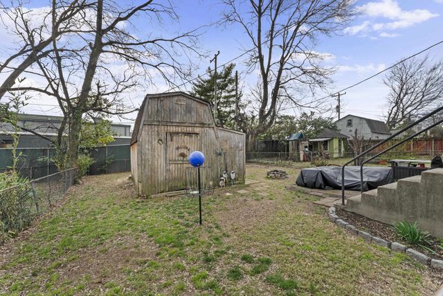 1995 COURT AVE, Memphis, TN 38104