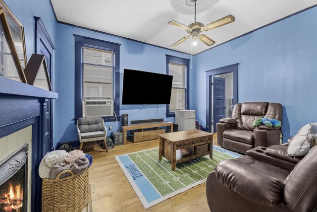 1995 COURT AVE, Memphis, TN 38104