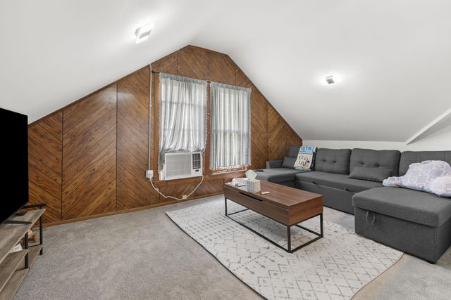 1995 COURT AVE, Memphis, TN 38104