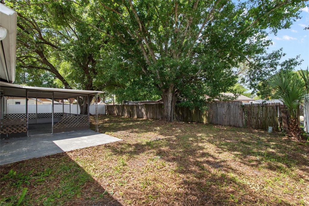 Image 35 of property listing at 10722 WHISPERWOOD LANE, Orlando, FL 32837