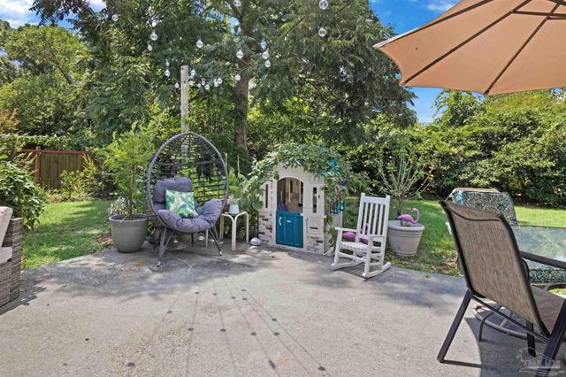 4115 Kingsberry Dr, Pensacola, FL 32504