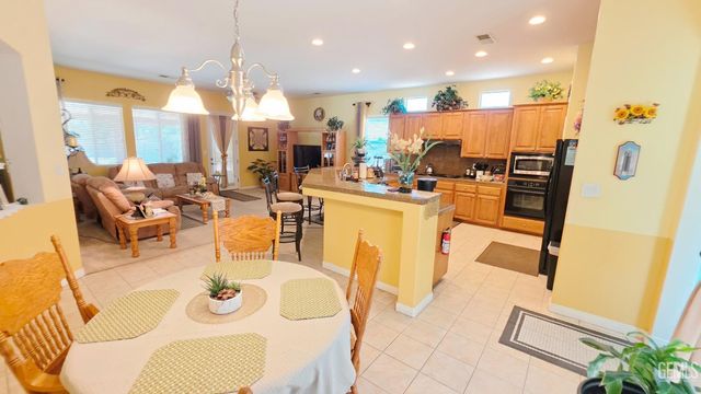 6813 Cobalt Drive, Bakersfield, CA 93313