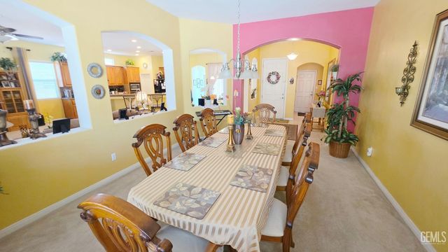 6813 Cobalt Drive, Bakersfield, CA 93313