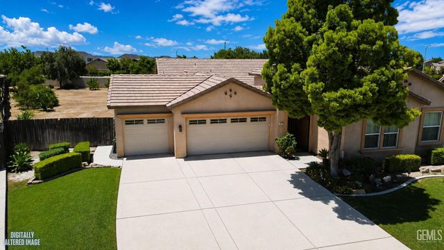6813 Cobalt Drive, Bakersfield, CA 93313