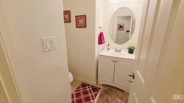6813 Cobalt Drive, Bakersfield, CA 93313