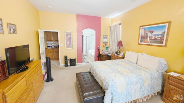 6813 Cobalt Drive, Bakersfield, CA 93313