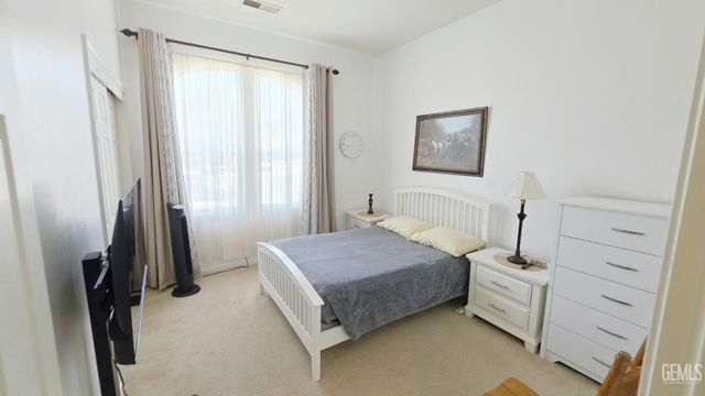 6813 Cobalt Drive, Bakersfield, CA 93313