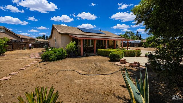 6813 Cobalt Drive, Bakersfield, CA 93313