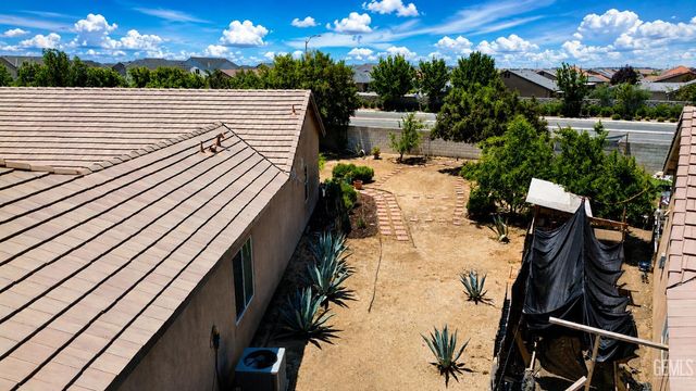 6813 Cobalt Drive, Bakersfield, CA 93313
