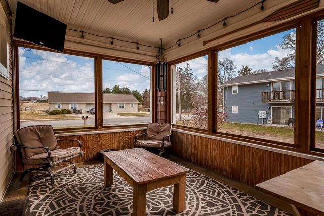 881 Parkview Drive, Milton, WI 53563