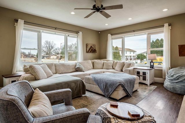 881 Parkview Drive, Milton, WI 53563