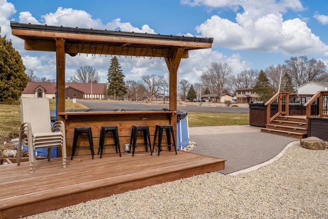 881 Parkview Drive, Milton, WI 53563