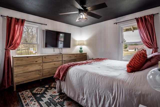 881 Parkview Drive, Milton, WI 53563