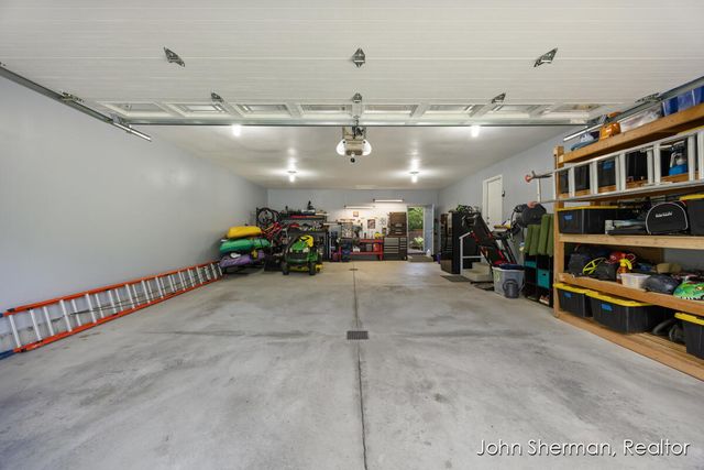 2179 Drew Drive Ne, Plainfield Twp, MI 49306