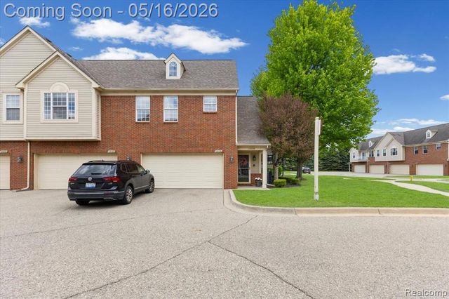 43456 Pendleton Circle, Sterling Heights, MI 48313