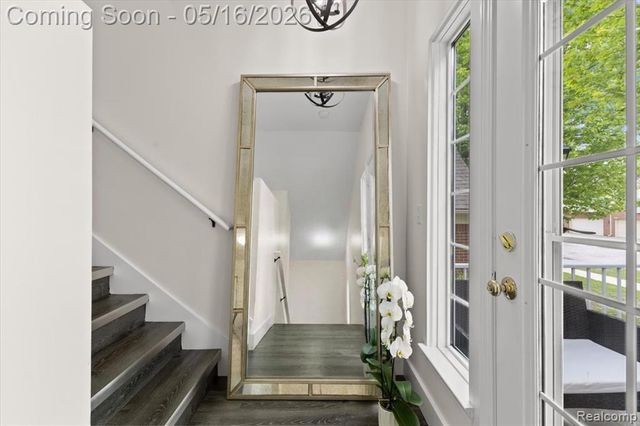 43456 Pendleton Circle, Sterling Heights, MI 48313