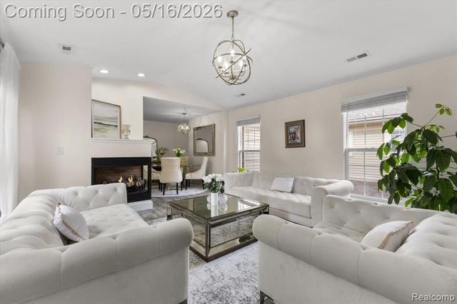 43456 Pendleton Circle, Sterling Heights, MI 48313