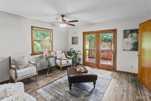 1900 Stanford Place, Edwardsville, IL 62025