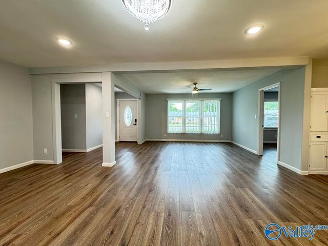 3111 Lewisburg Drive, Huntsville, AL 35810