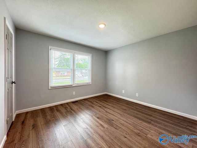 3111 Lewisburg Drive, Huntsville, AL 35810