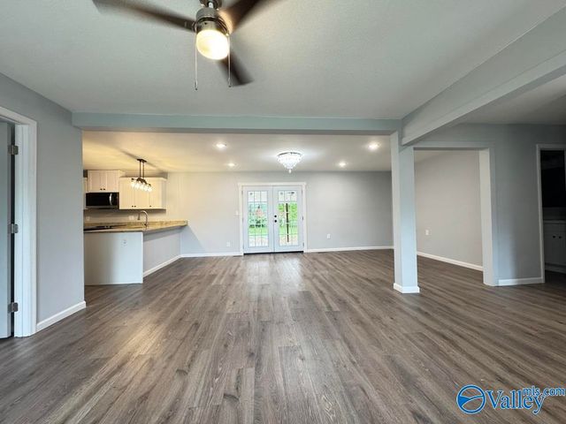 3111 Lewisburg Drive, Huntsville, AL 35810