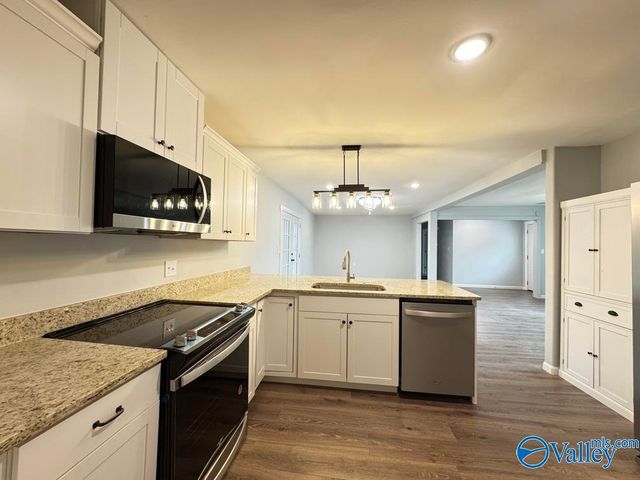 3111 Lewisburg Drive, Huntsville, AL 35810