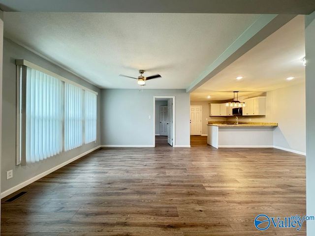 3111 Lewisburg Drive, Huntsville, AL 35810