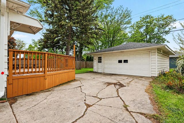 913 S Main Street, Crown Point, IN 46307