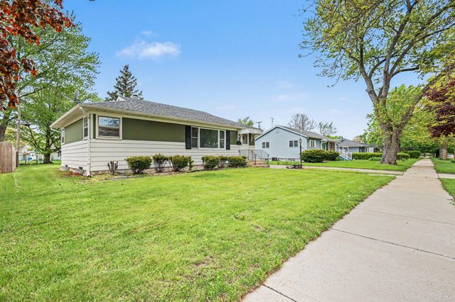 913 S Main Street, Crown Point, IN 46307