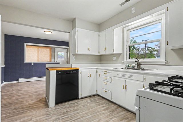 913 S Main Street, Crown Point, IN 46307