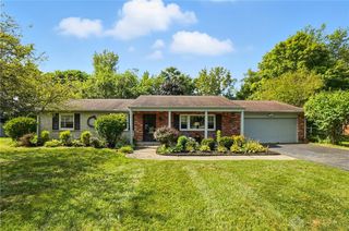 4475 Ardonna Lane, Beavercreek, OH 45432
