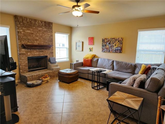 109 Bastian LN, Georgetown, TX 78626
