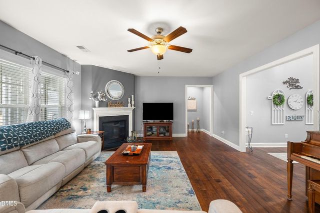 42 Saltwater Cove, Clayton, NC 27520